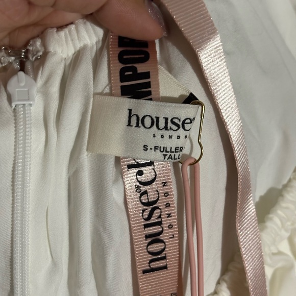 House of CB Nala - White Cotton Gathered Mini Dress BNWT - Picture 7 of 7